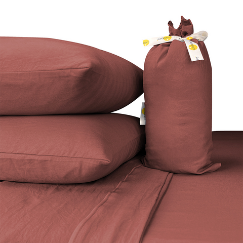 Juego de Sábanas Matrimonial Selectas Suavidad Premium 3500 hilos Onstore. Color shedron toscano