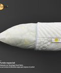 Almohada King Size Memory Foam 90cm x 40cm. Funda especial elaborada con tecnologia cloud fabric, la cual consta de diferentes capaz para mejorar el confort. Onstore
