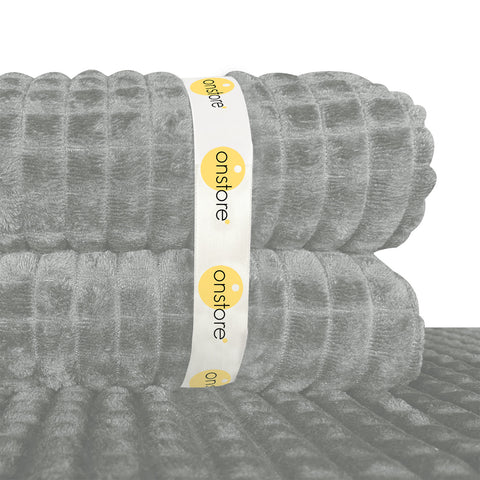 Cobija Individual Selecta 230cm x 150cm Onstore. Color gris